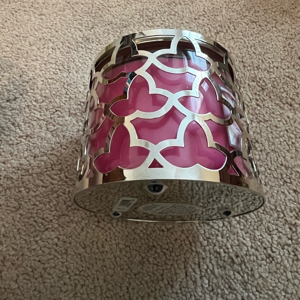 Slatkin & Co Candle Holder